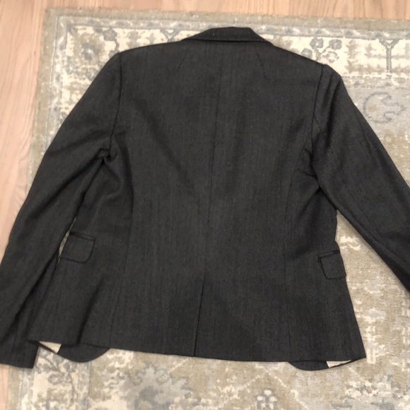 Jcrew dark grey blazer. Size 4. - Picture 5 of 5